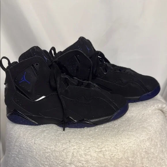 Jordan | Shoes | Jordan Black And Blue Sneakers With  display picture 1